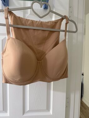 SKIMS Nude Longline Underwire Bra